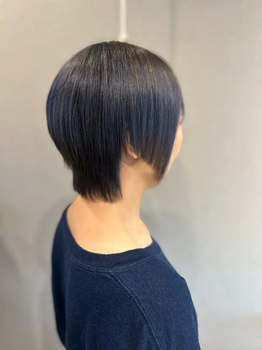 ショート カラー ブリーチ ブルーカラー ダブルカラー ブリーチなしカラー カット ヘアカラー トリートメント K Harukaのヘアスタイル