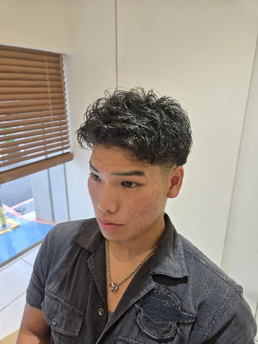 パーマ preak TOMOのヘアスタイル