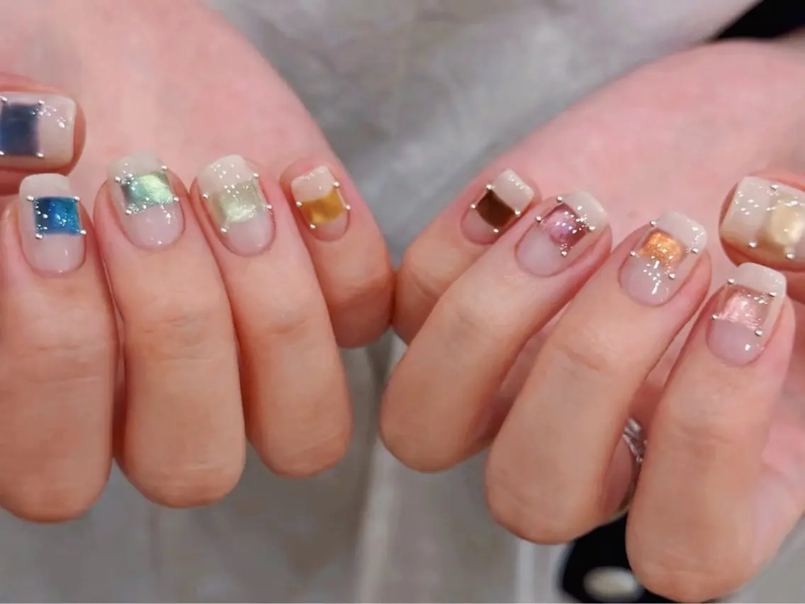 【夏ネイル】マグネットデザイン＋ストーン＆ベース色込み ¥7500の写真
