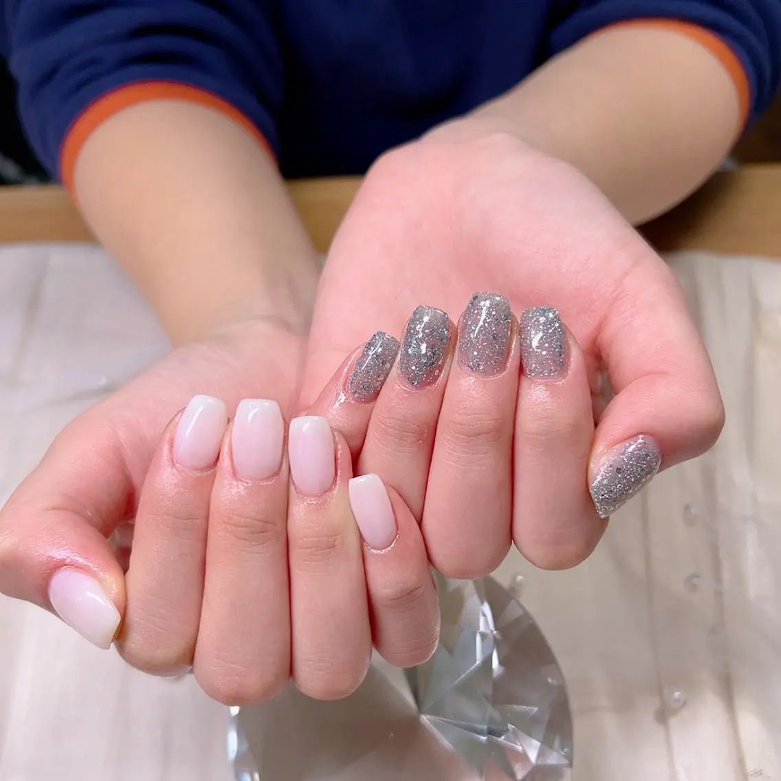ネイル ラメ(グリッター) オフィスネイル シンプルネイル 冬ネイル Cute Tips nailのネイルデザイン