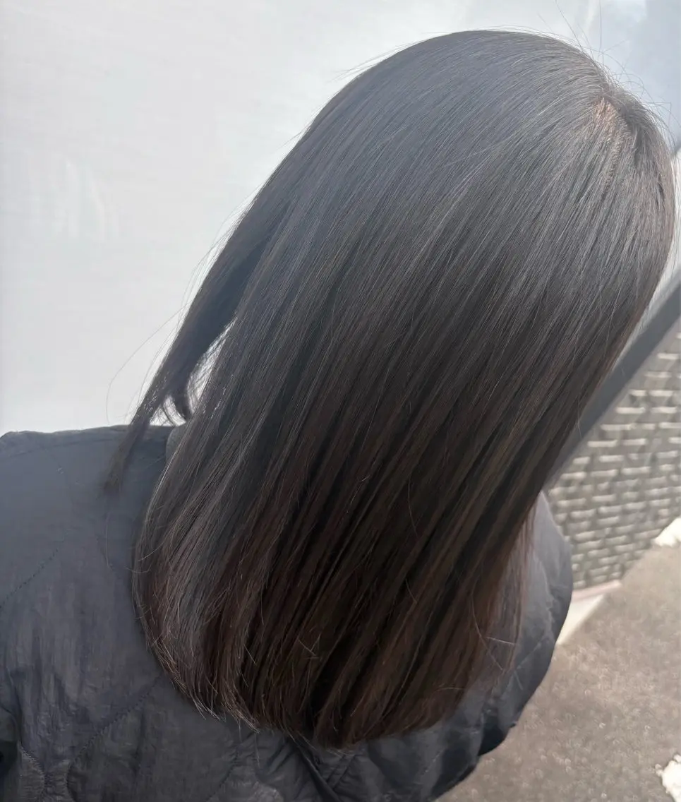 セミロング トリートメント Reka .のヘアスタイル