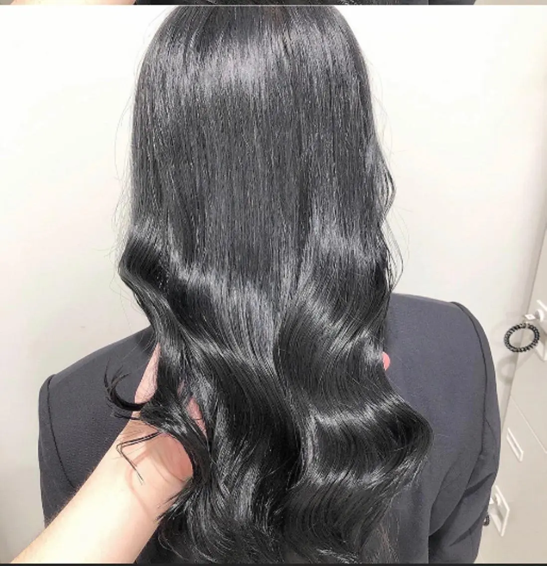 ロング カラー 透明感カラー グレージュ カット ヘアカラー トリートメント ヘッドスパ ヘアセット ベージュカラー💖 やすひろのヘアスタイル