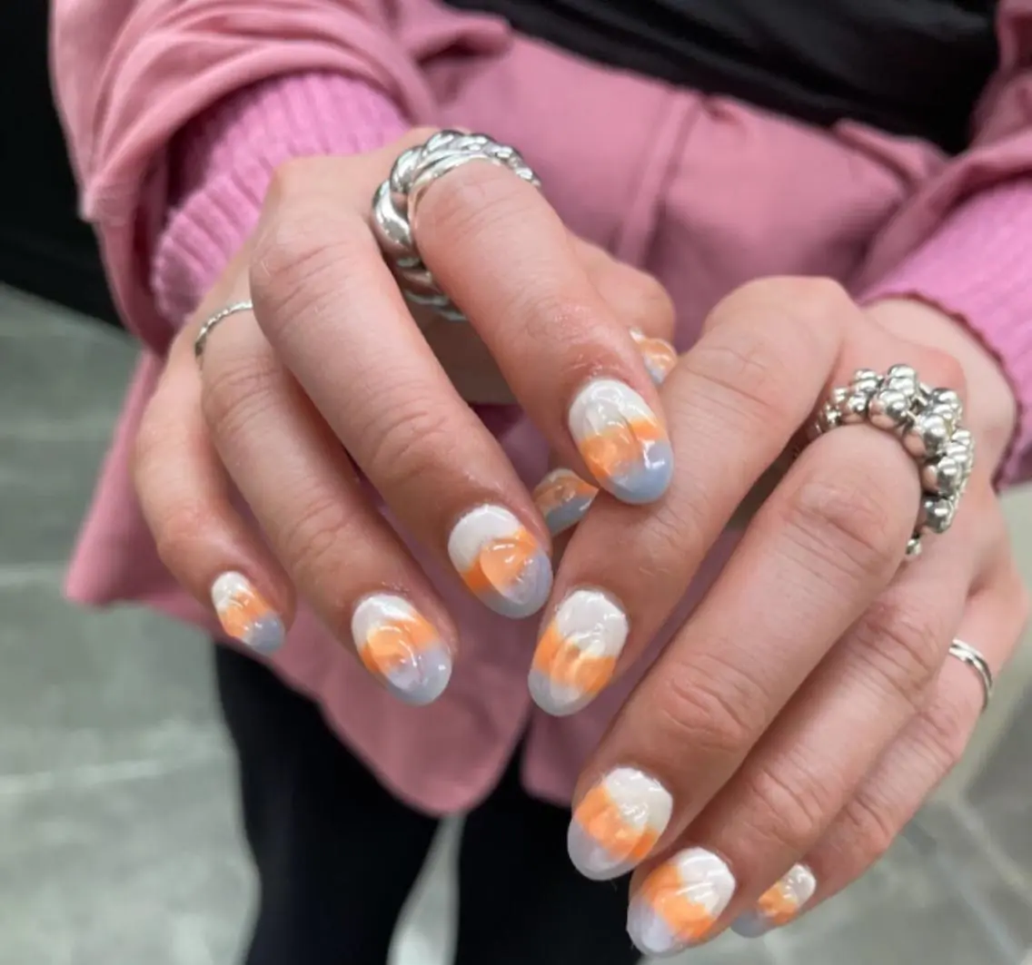 ネイル アートネイル ジェルネイル ニュアンスネイル ぷっくりネイル スカルプネイル nailstudio eviz新宿店のネイルデザイン