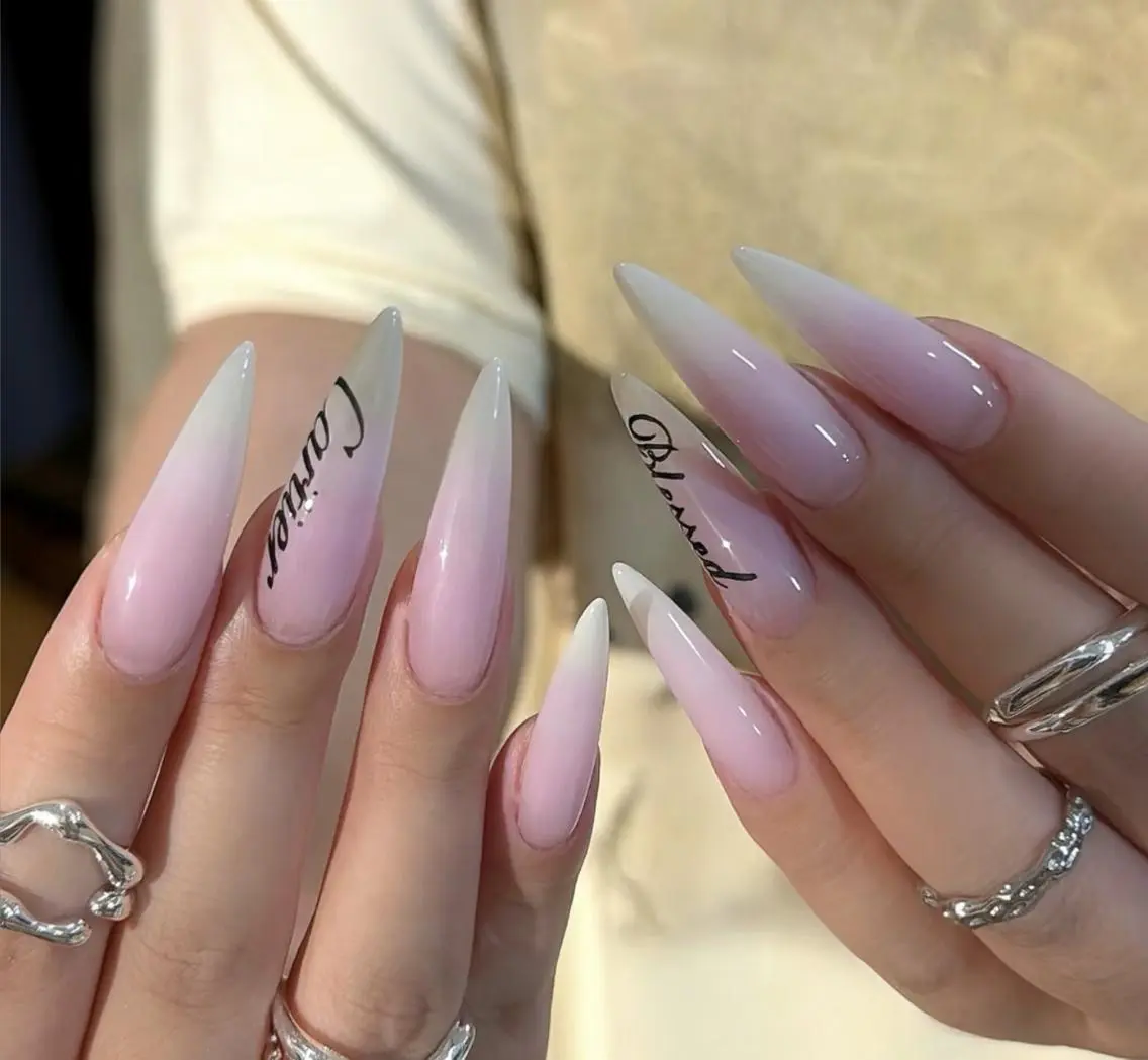 ネイル ハンドネイル Pure&Rich Nailのネイルデザイン