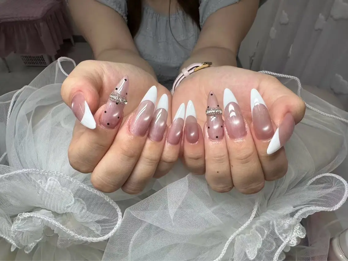 水光マグネット➕フレンチの写真