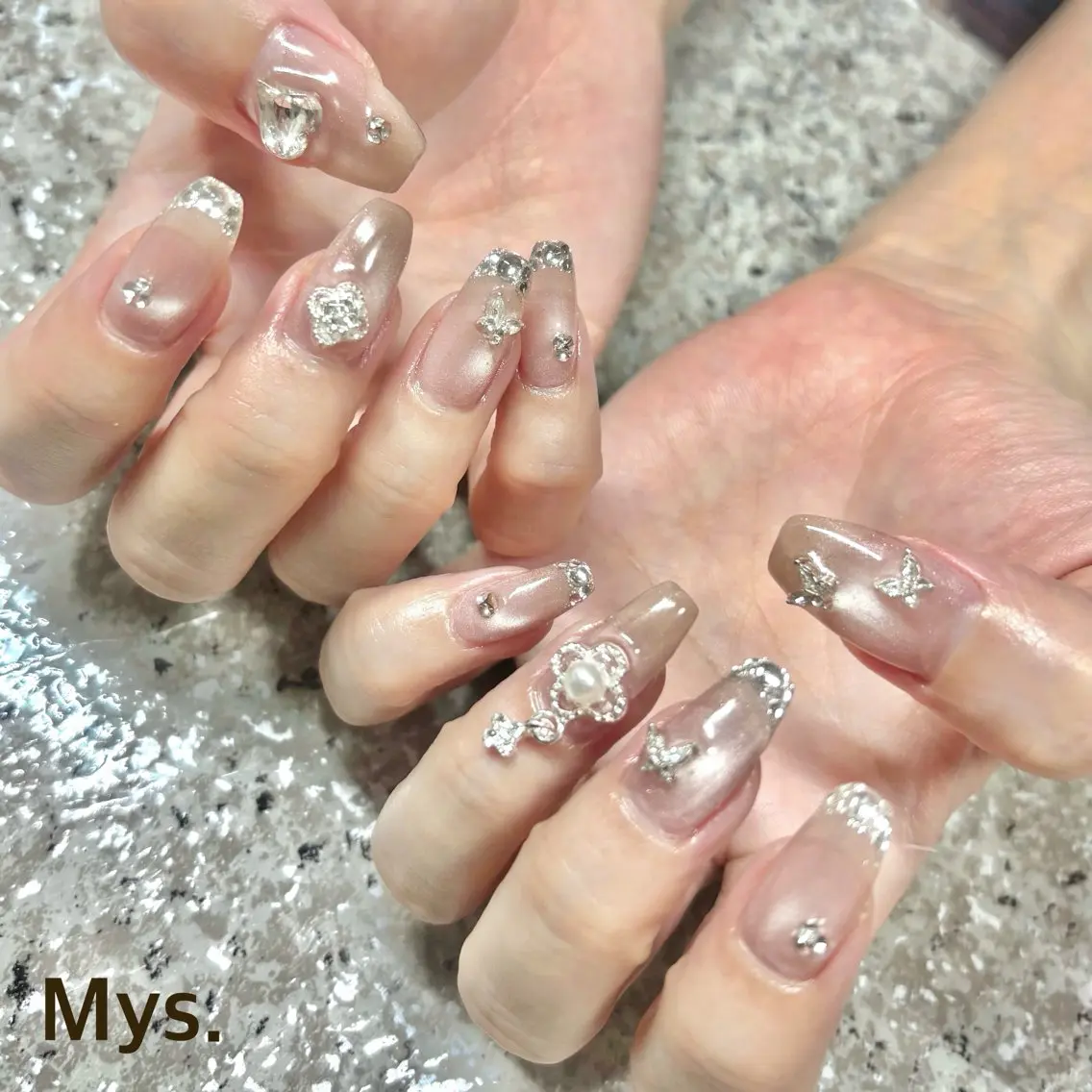 ネイル ハンドネイル Mys. 三上紗紀のネイルデザイン