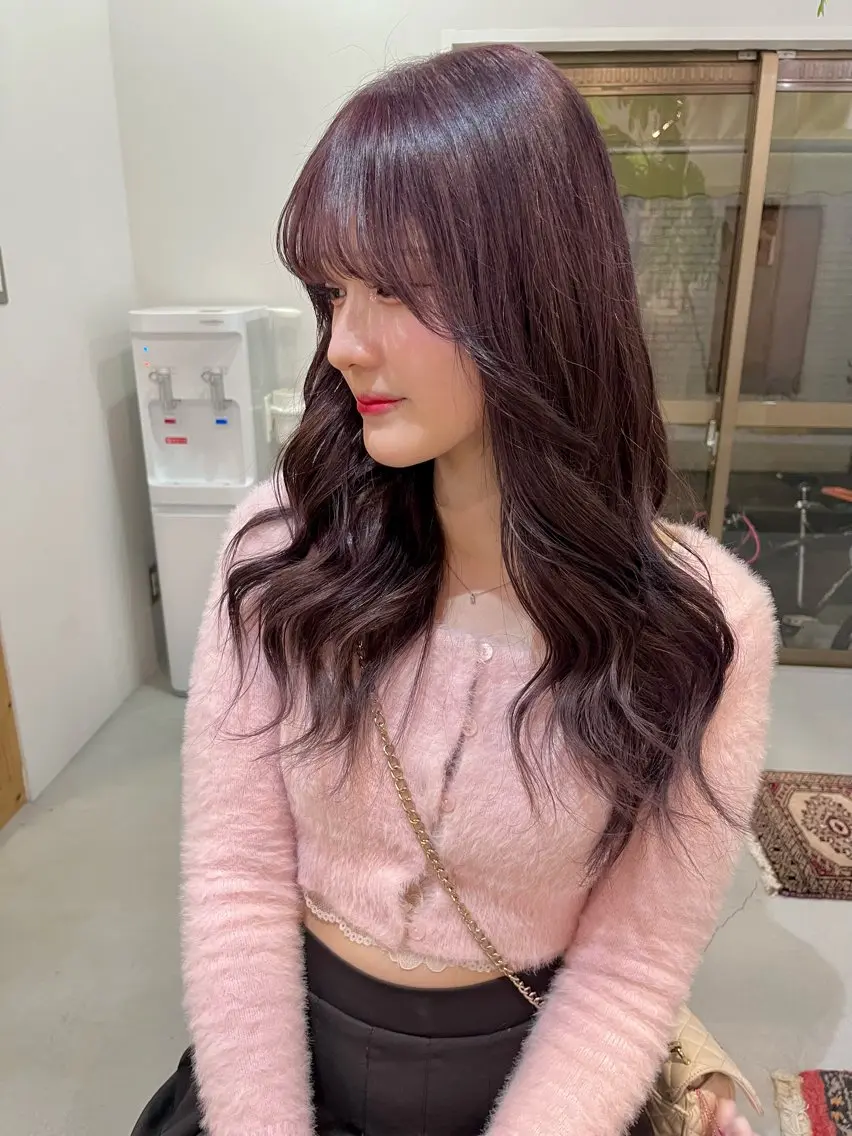 ロング カラー ラベンダーカラー ヘアカラー トリートメント 天神最安値エクステ カラーレイヤーカットのヘアスタイル