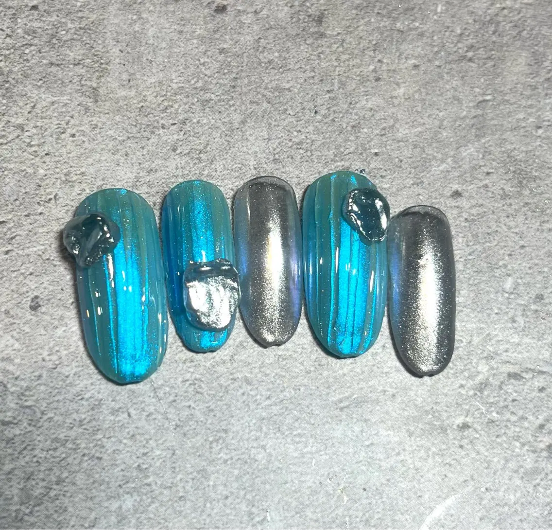 ショート 2DY NAIL SALONのネイルデザイン
