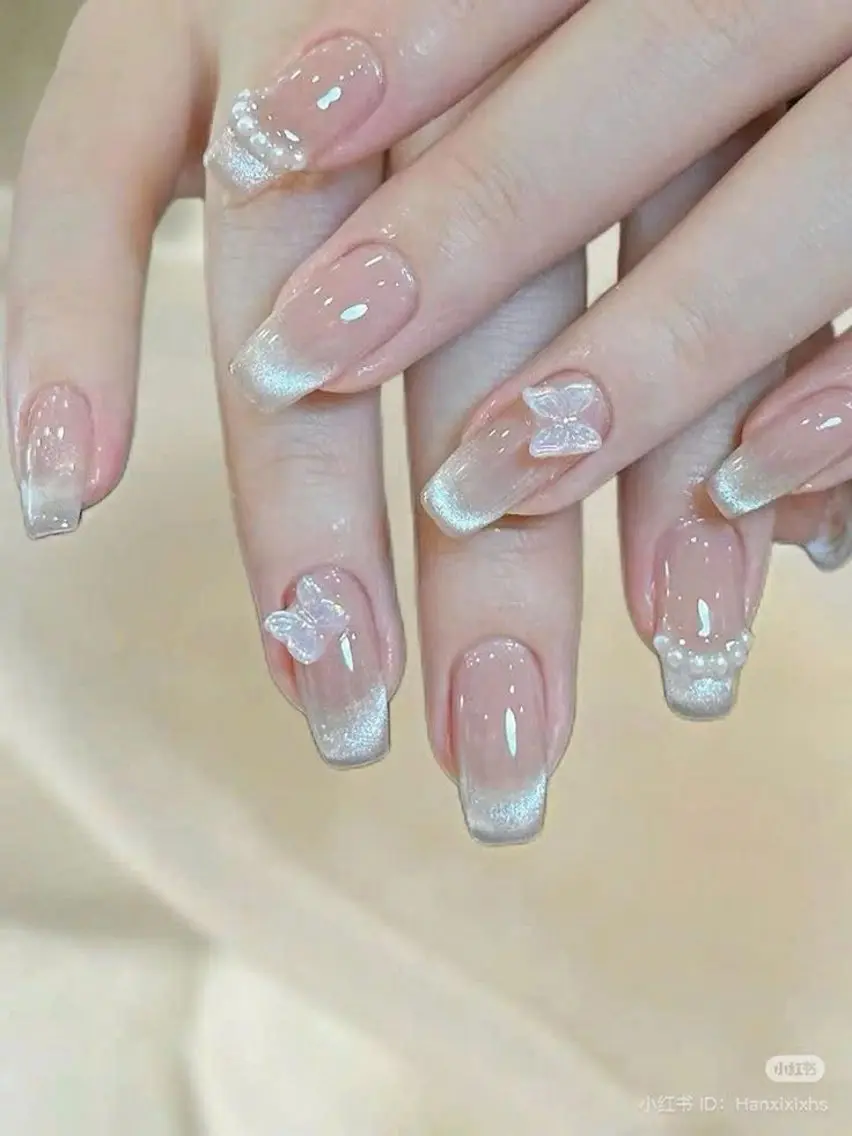 ネイル フレンチネイル マグネットネイル マグネットフレンチ ハンドネイル ANA.CHUO NAILSのネイルデザイン