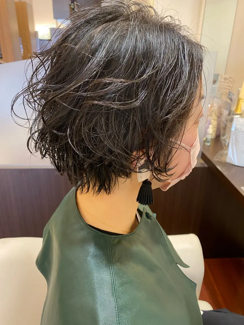 ショート カット ヘアカラー トリートメント BIANCO北堀江 AKANEのヘアスタイル