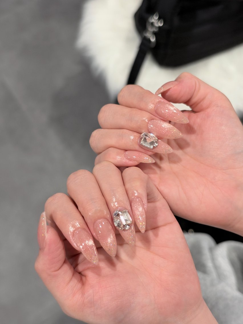 ネイル チークネイル マグネットネイル ハンドネイル Cheri&Co. Nagisaのネイルデザイン