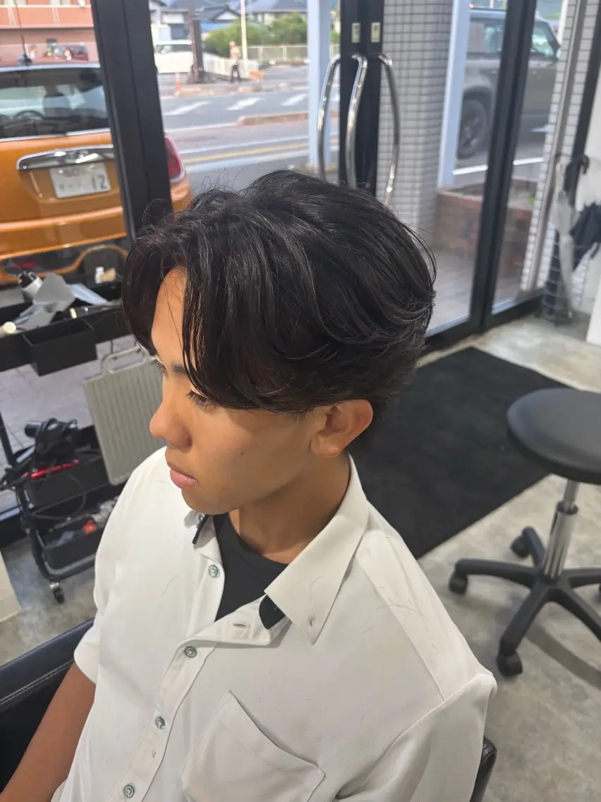 メンズ センターパート 西嶋 大凱のヘアスタイル