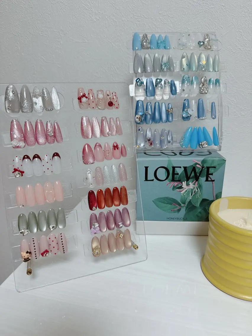 ネイル フレンチネイル ガラスフレンチ キラキラネイル 韓国ネイル 持ち込み Queeens nailのネイルデザイン