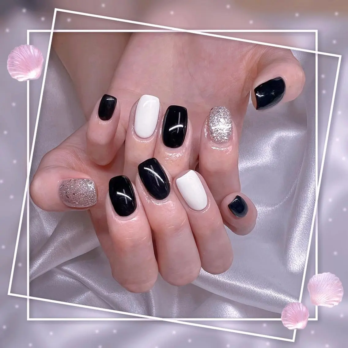 ネイル フレンチネイル キラキラネイル 韓国ネイル マグネットネイル マグネットフレンチ Chill Nailsalonのネイルデザイン