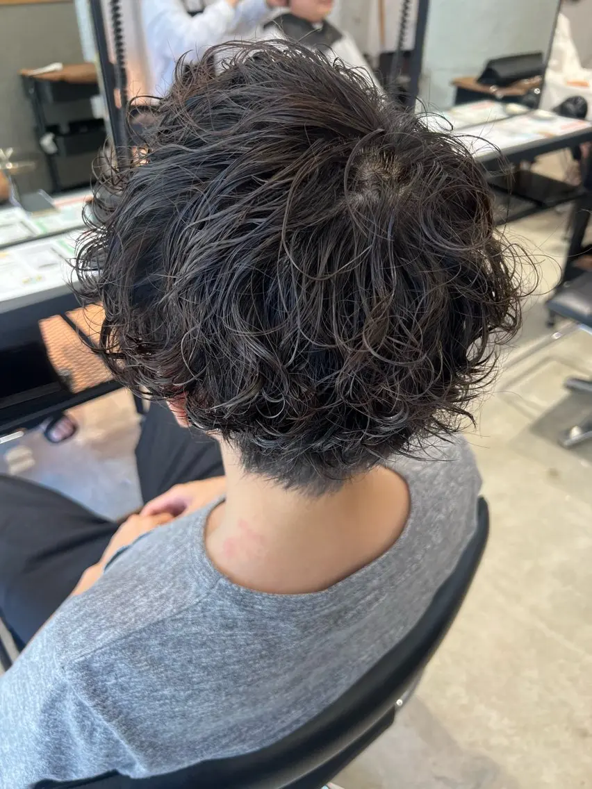 ショート パーマ メンズ オタク特化美容師💟 チバコナツのヘアスタイル