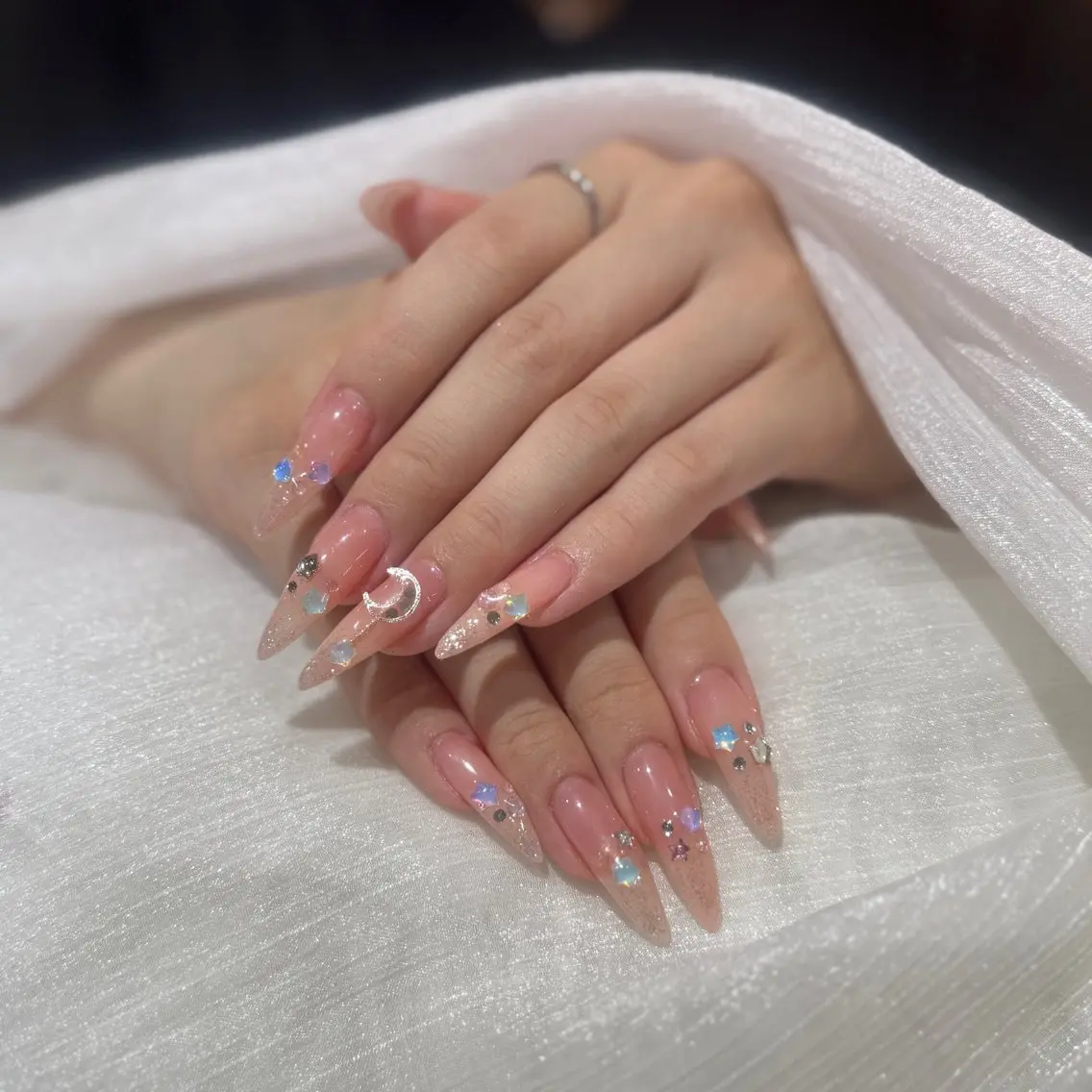 ネイル ジェルネイル 持ち込み ネイルチップ ハンドネイル Anmi nail Rio 新宿のネイルデザイン