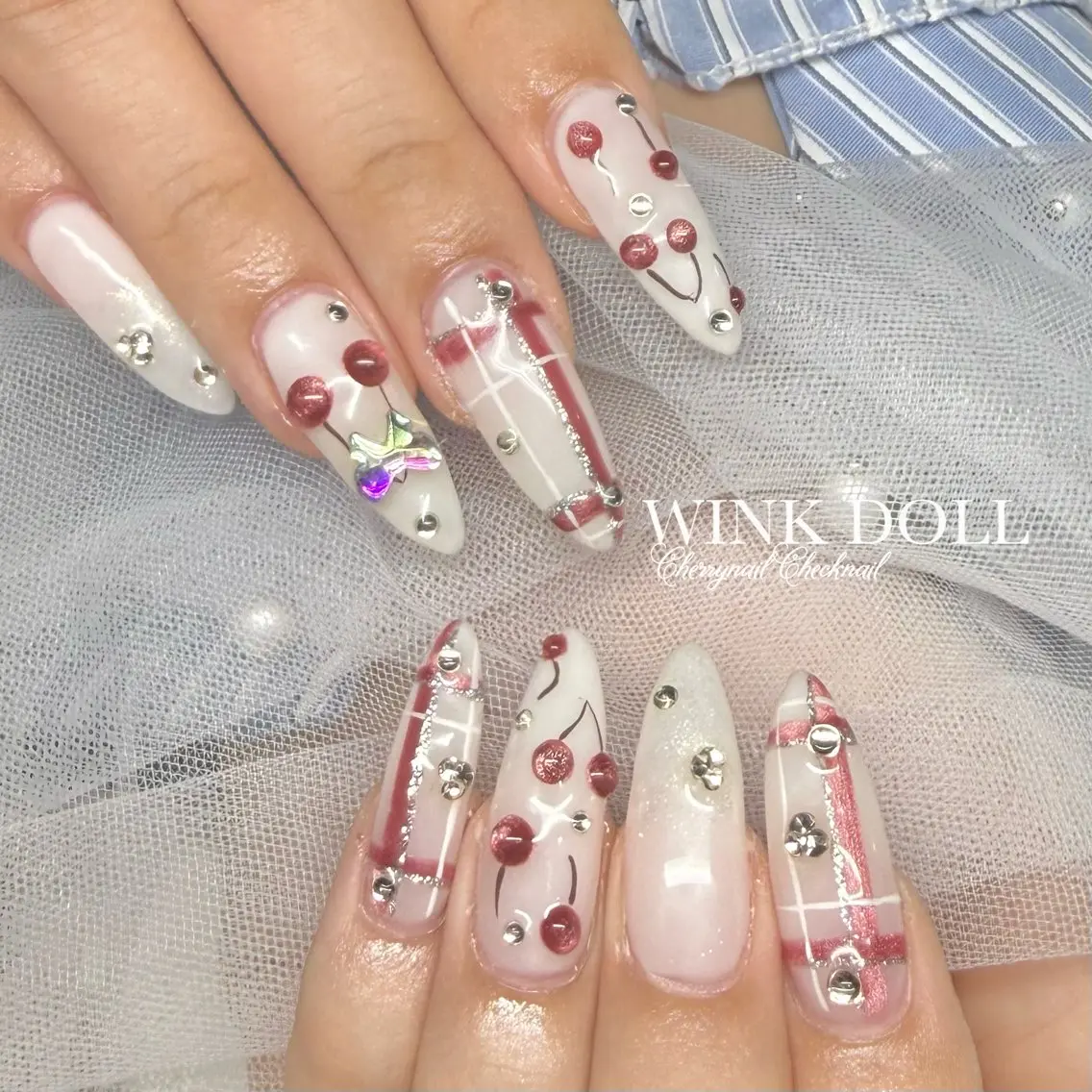 ネイル ハンドネイル WINK DOLL RIANのネイルデザイン