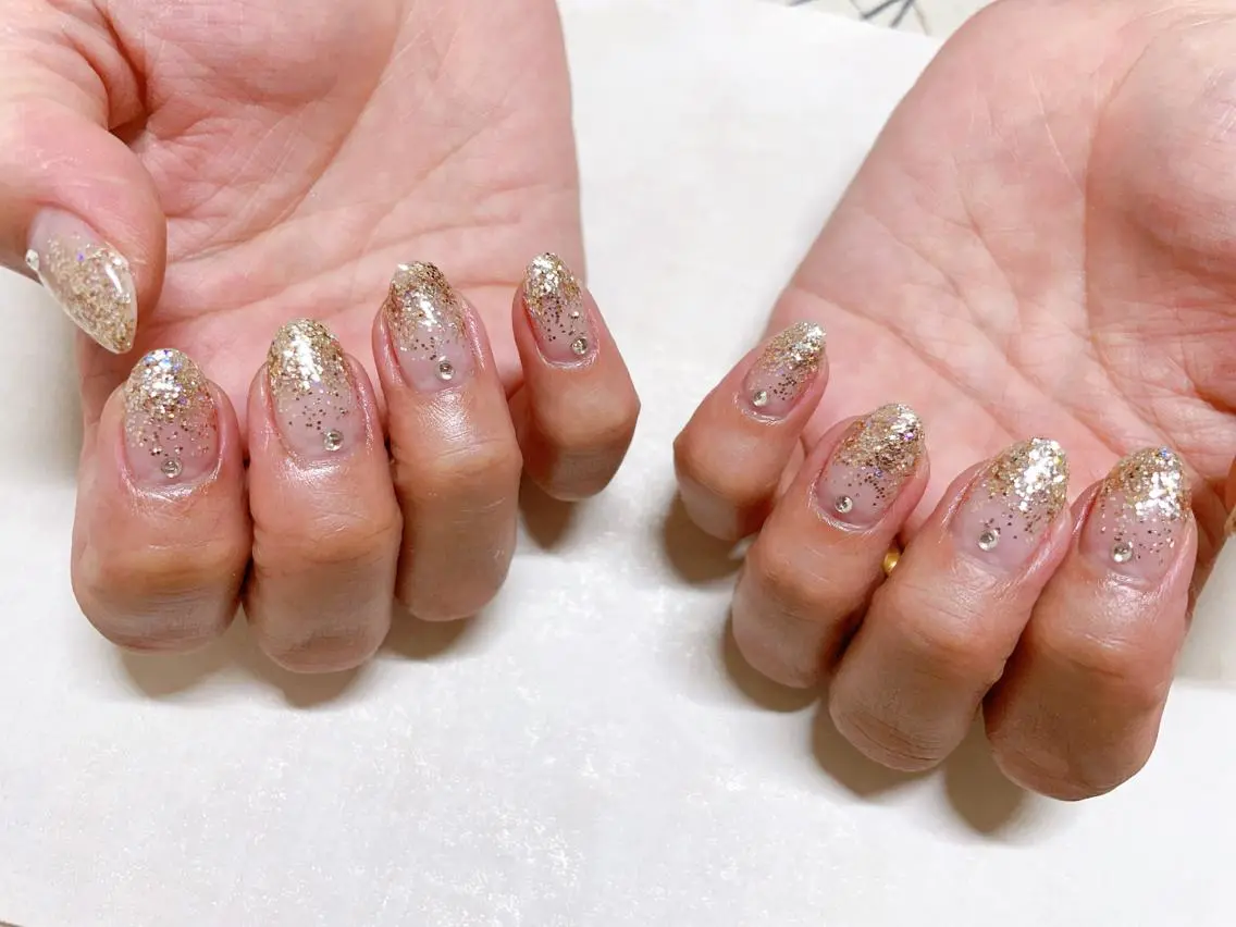 ネイル オーロラネイル フラワーネイル フットネイル フレンチネイル ジェルネイル mogunail &blowのネイルデザイン