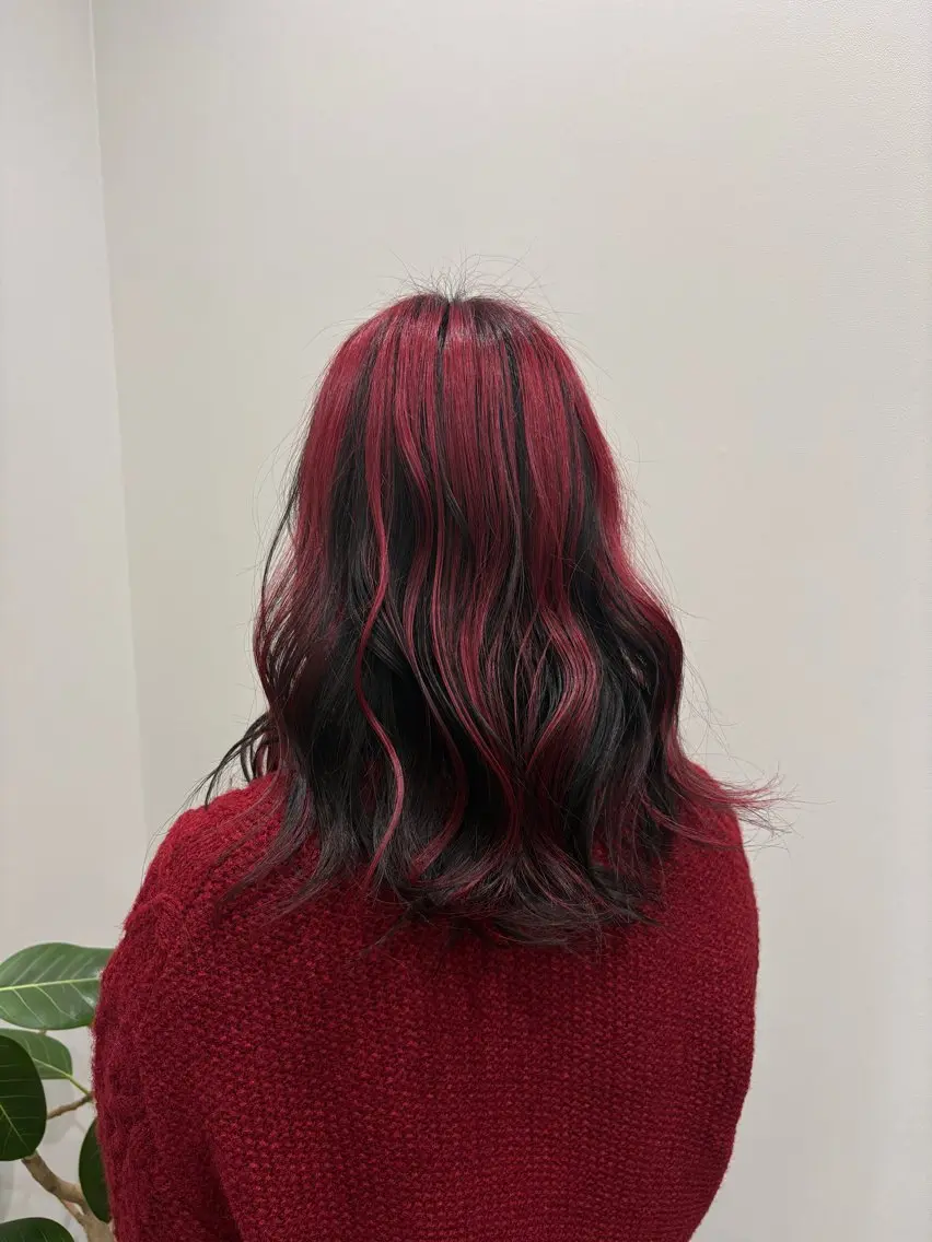 ミディアム ヘアカラー 中西 音葉のヘアスタイル