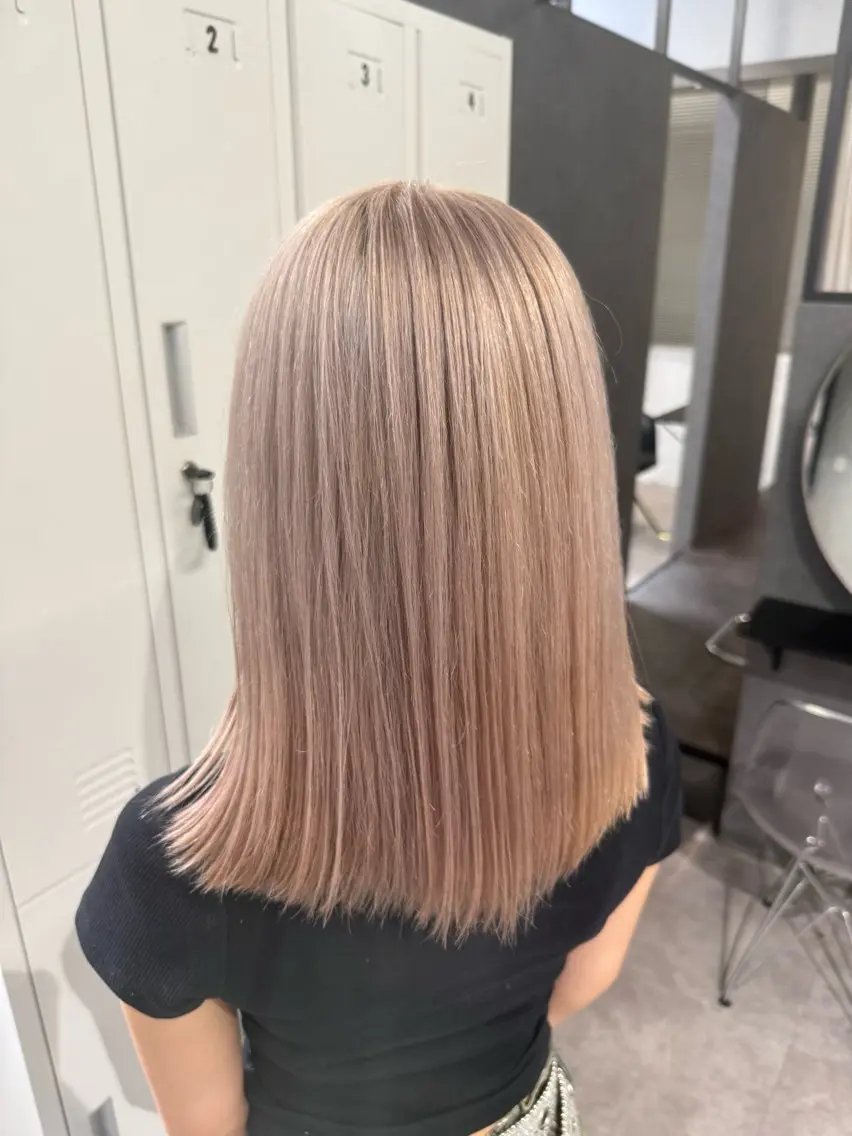 カラー ブリーチ 心斎橋美容室 marinaのヘアスタイル