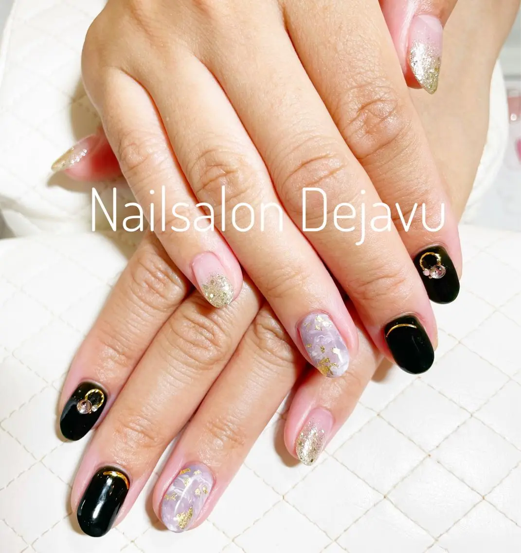 ネイル アートネイル ラメ(グリッター) ラメグラデーション 大理石ネイル(マーブル) ワンカラーネイル ハンドネイル Nail salon Dejavu 🌿のネイルデザイン