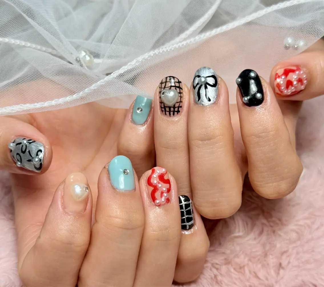 ネイル アートネイル チークネイル フラッシュネイル フラッシュマグ フレンチネイル Mai’s nailのネイルデザイン