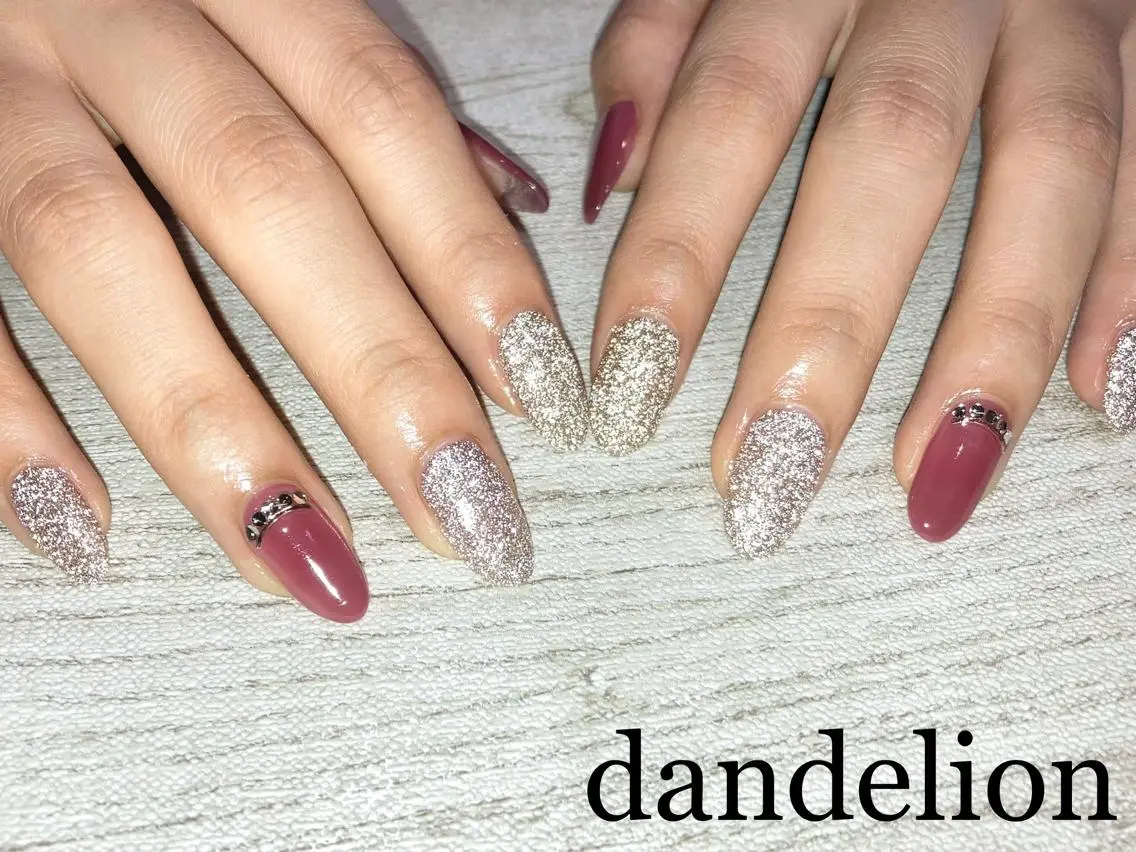 ネイル ハンドネイル ハンドケア dandelion ダンデライオンのネイルデザイン