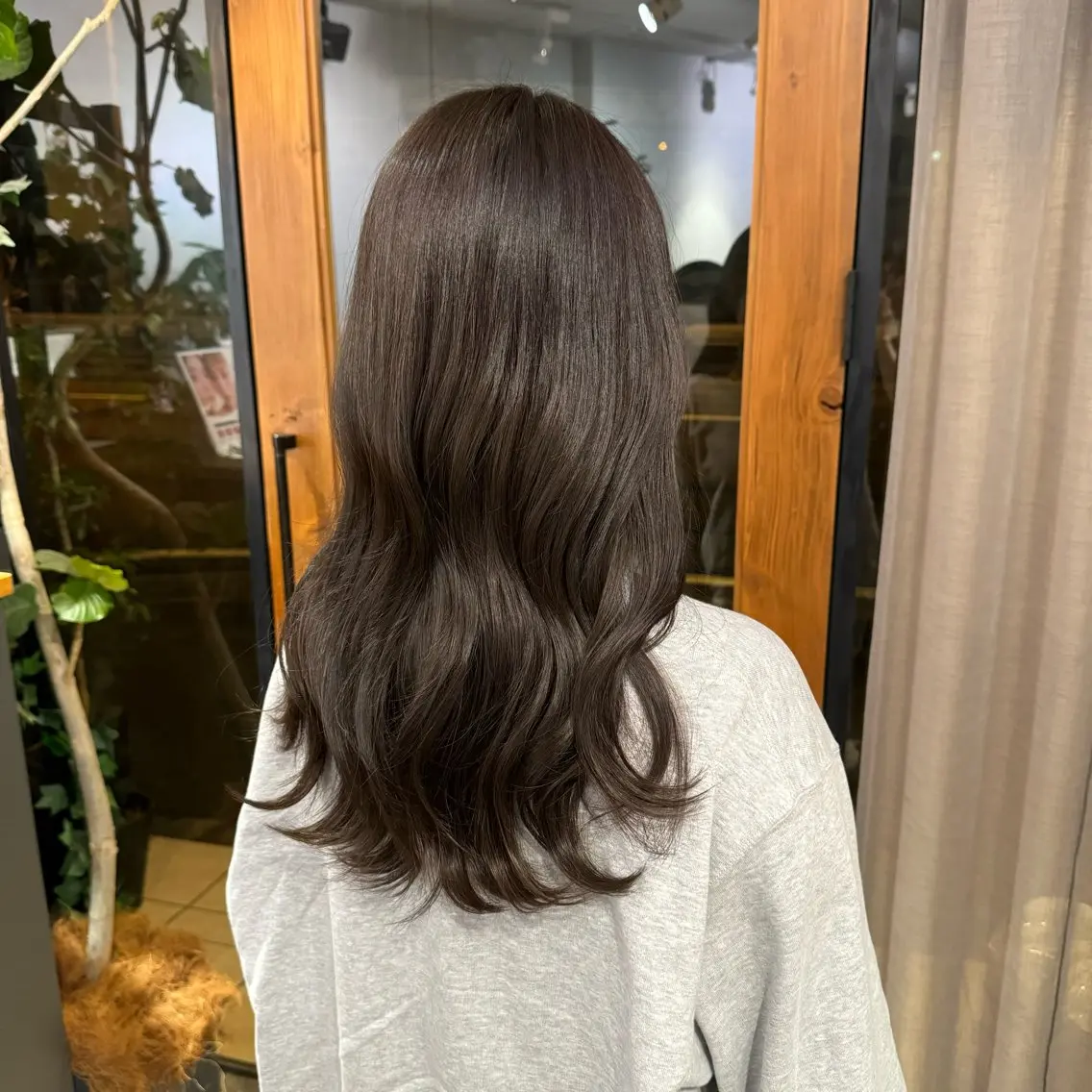 ロング カラー 透明感カラー ヘアカラー 吉田 葉音のヘアスタイル