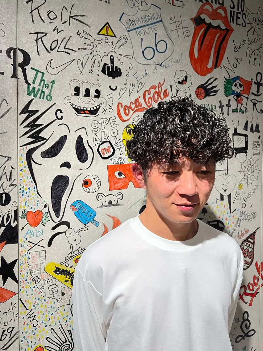 パーマ メンズ メンズパーマ スパイラルパーマ 江口 沙良のヘアスタイル