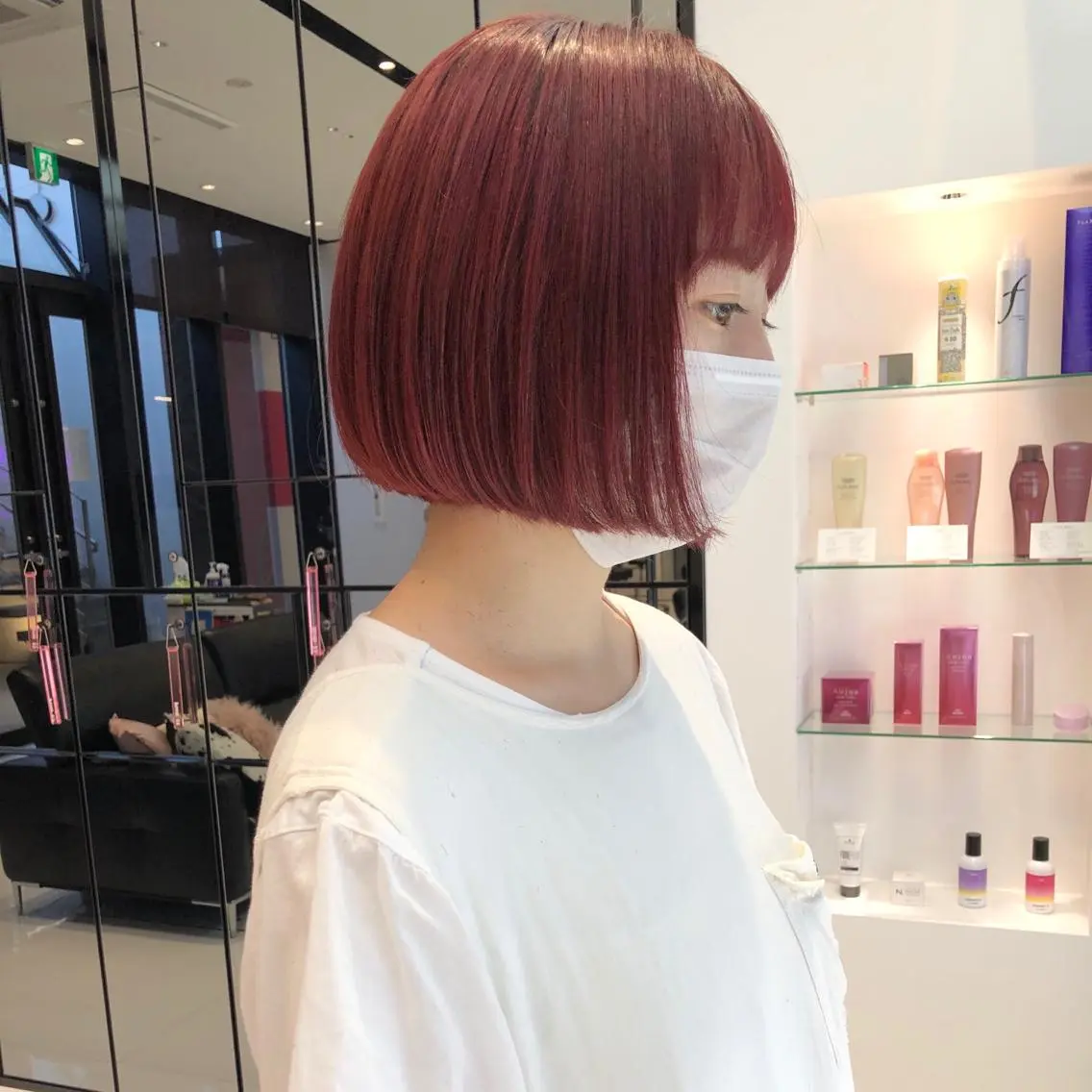 ショート カラー カット ヘアカラー 相川 愛実のヘアスタイル