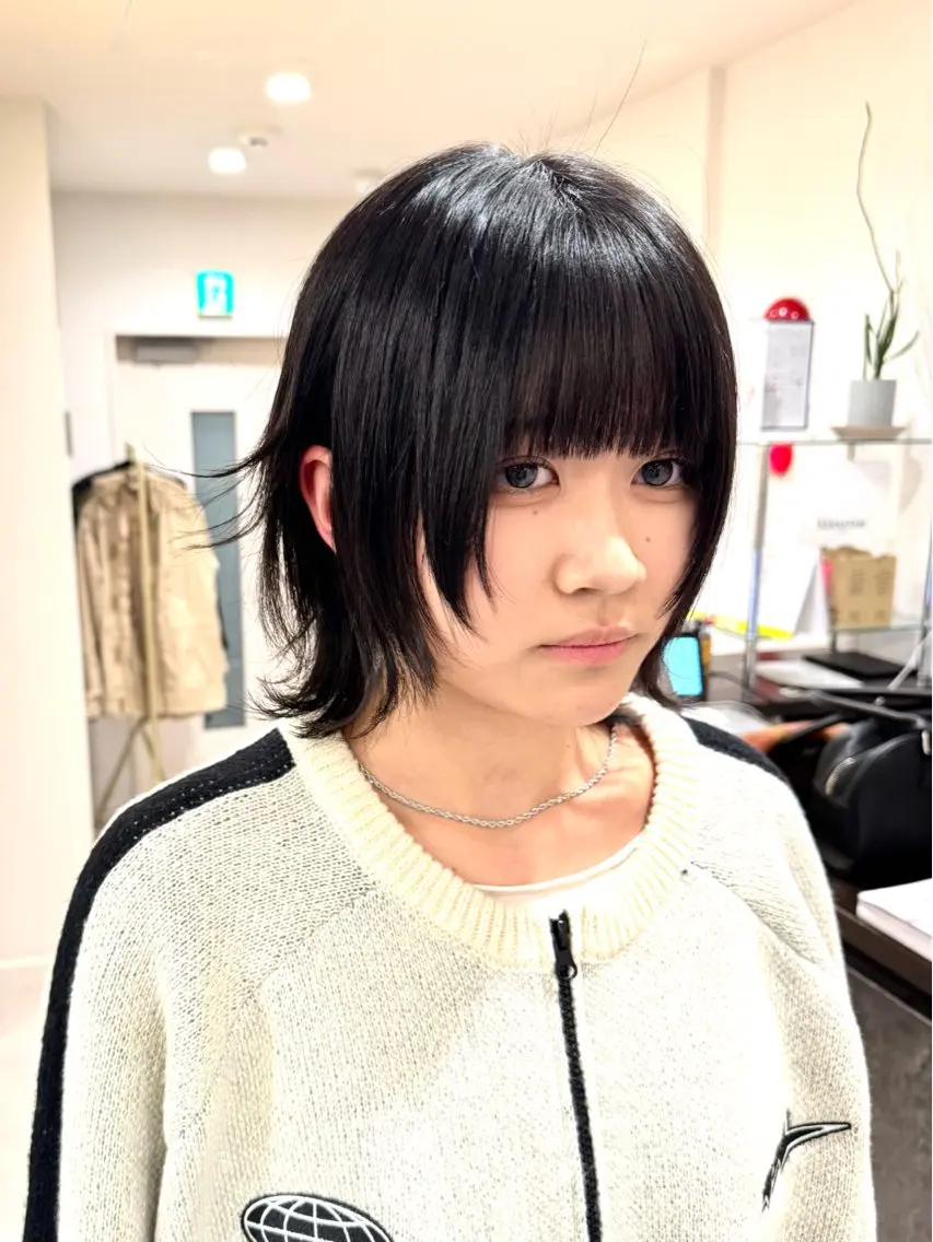 ショート 顔まわりレイヤー 顔周りカット レイヤーカット ショートヘア ウルフカット カット トリートメント ハイトーン/レイヤー /ウルフ⭐️永田⭐️のヘアスタイル