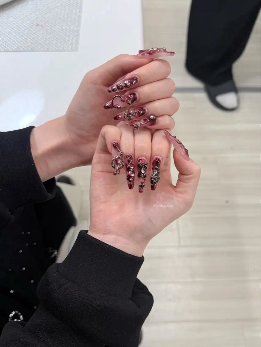 ネイル ハンドネイル HANA 長さだしのネイルデザイン