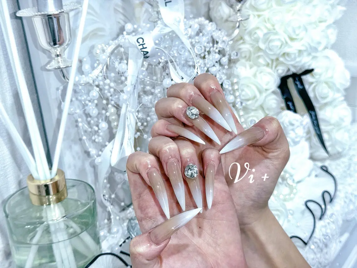 ネイル ハンドネイル ✨Nailsalon Vi+✨のネイルデザイン