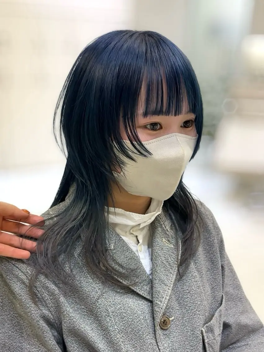 セミロング カラー 🕊️ウルフカット 🕊️イオ🕊️のヘアスタイル