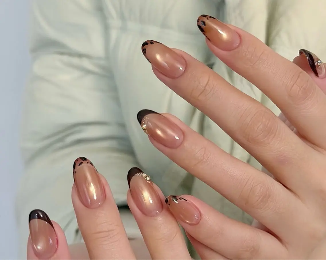 セミロング Atelier nail salonのネイルデザイン