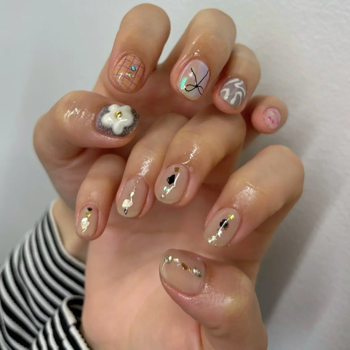 ネイル ハンドネイル rina ニュアンス♡ワンホンのネイルデザイン