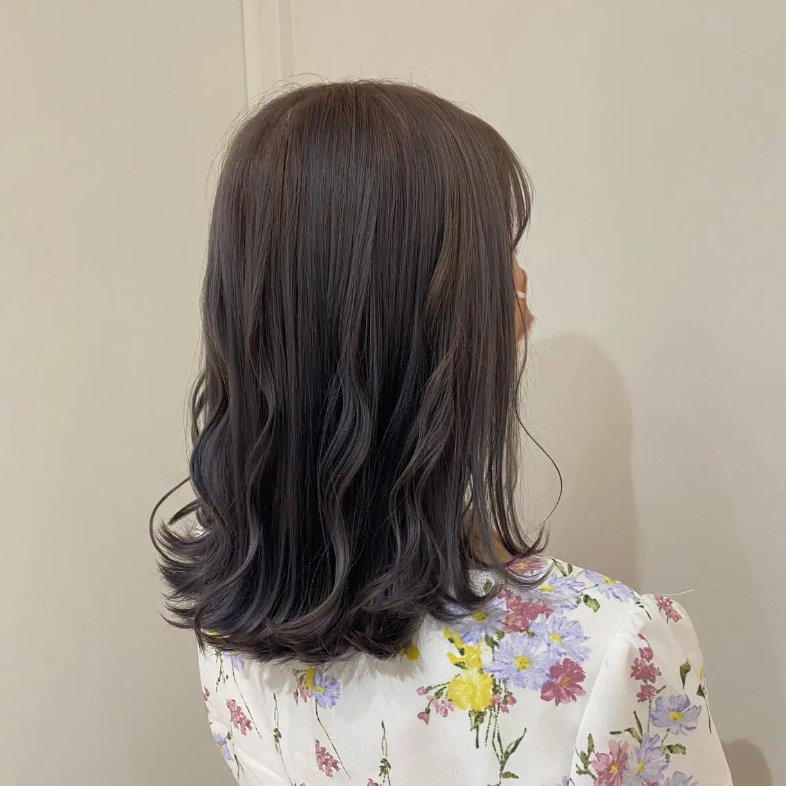 ミディアム カラー カット ヘアカラー トリートメント 美髪・透明感カラー 西川仁弥のヘアスタイル