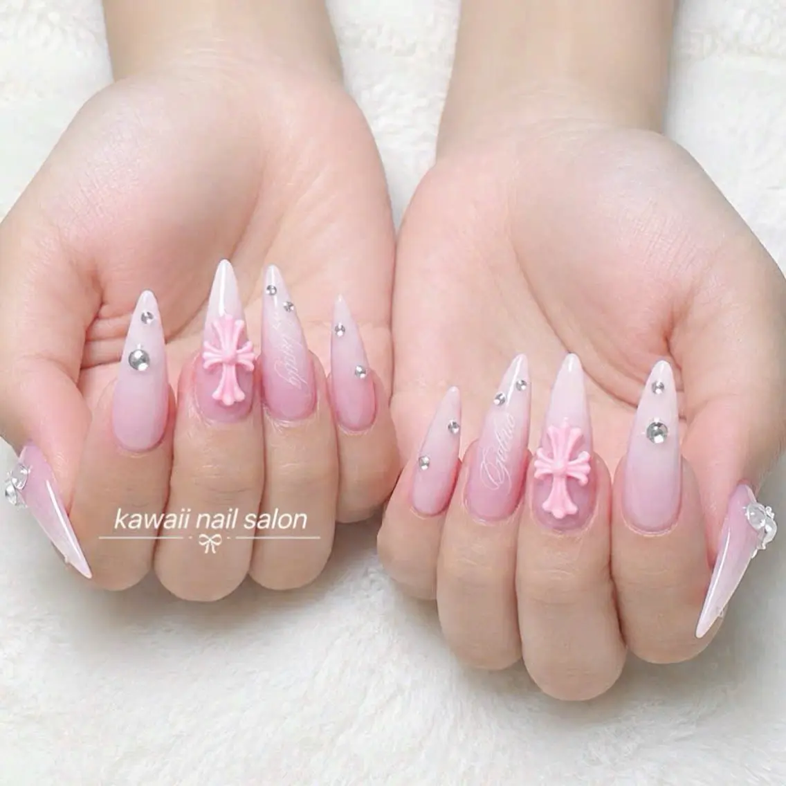 ネイル ドット フレンチネイル 韓国ネイル マグネットネイル オフィスネイル Kawaii Nail Salonのネイルデザイン