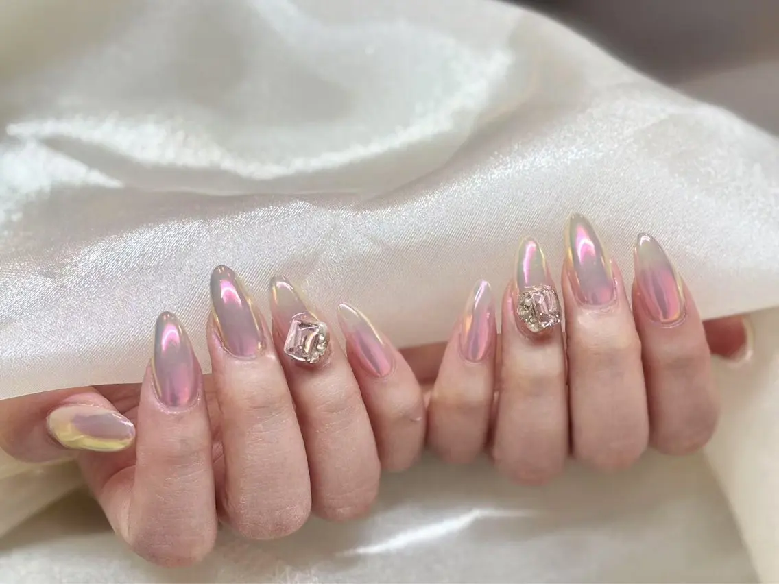 ネイル More Glam Meiのネイルデザイン