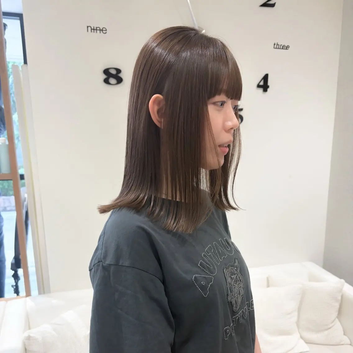 セミロング カラー イルミナカラー オリーブグレー オレンジ カット ヘアカラー 似合わせヘア🤍 面田法子のヘアスタイル