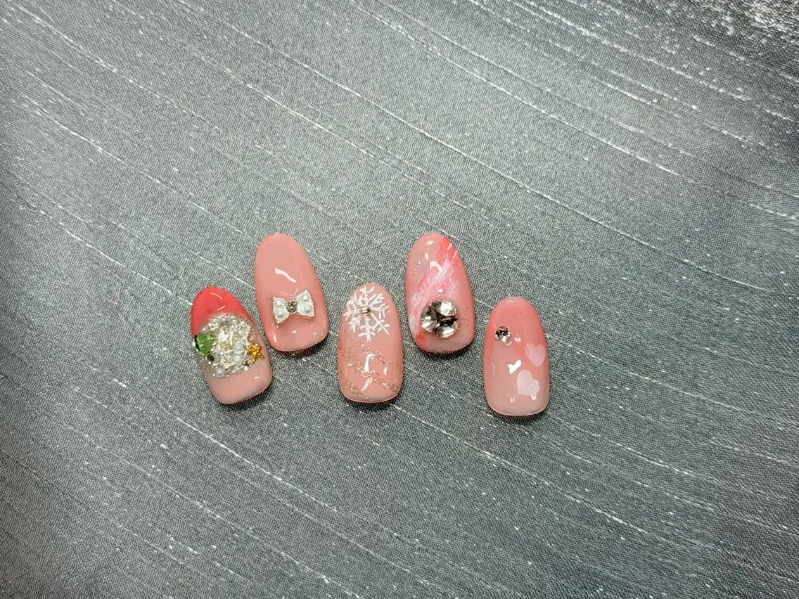 ネイル メイ 💅のネイルデザイン