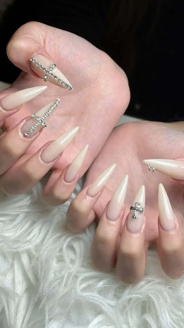 ネイル オーロラネイル ボルドー ブラウン 氷ネイル・うるうるネイル キラキラネイル ハンドネイル Julli NailStudioのネイルデザイン