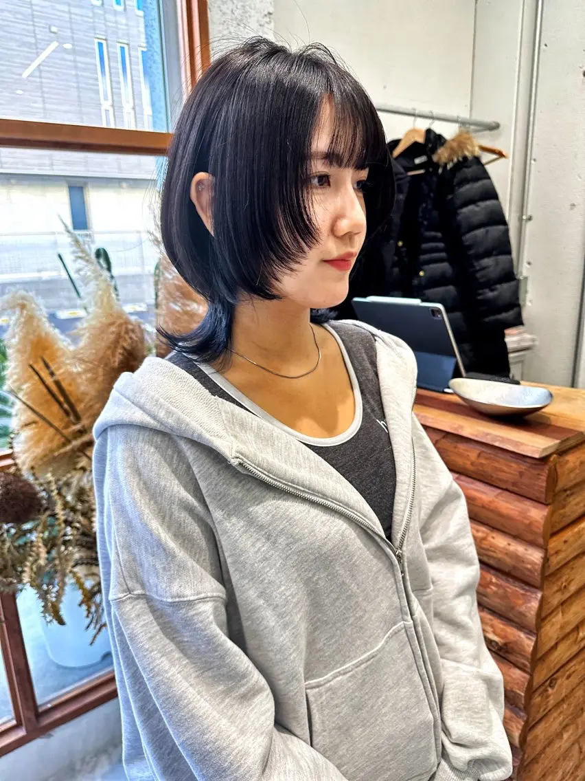 ミディアム ウルフカット 伊藤 玄のヘアスタイル
