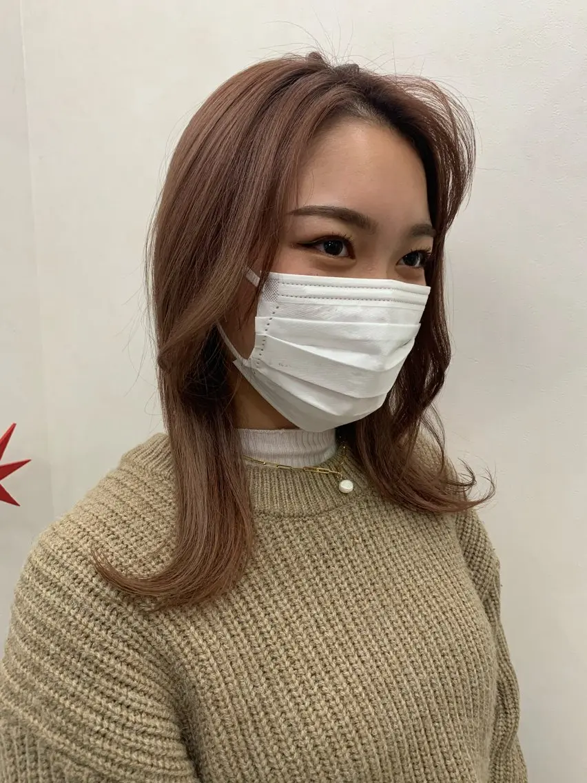 セミロング カラー ベージュカラー ブリーチ オレンジ オレンジベージュ 佐々木 愛実のヘアスタイル