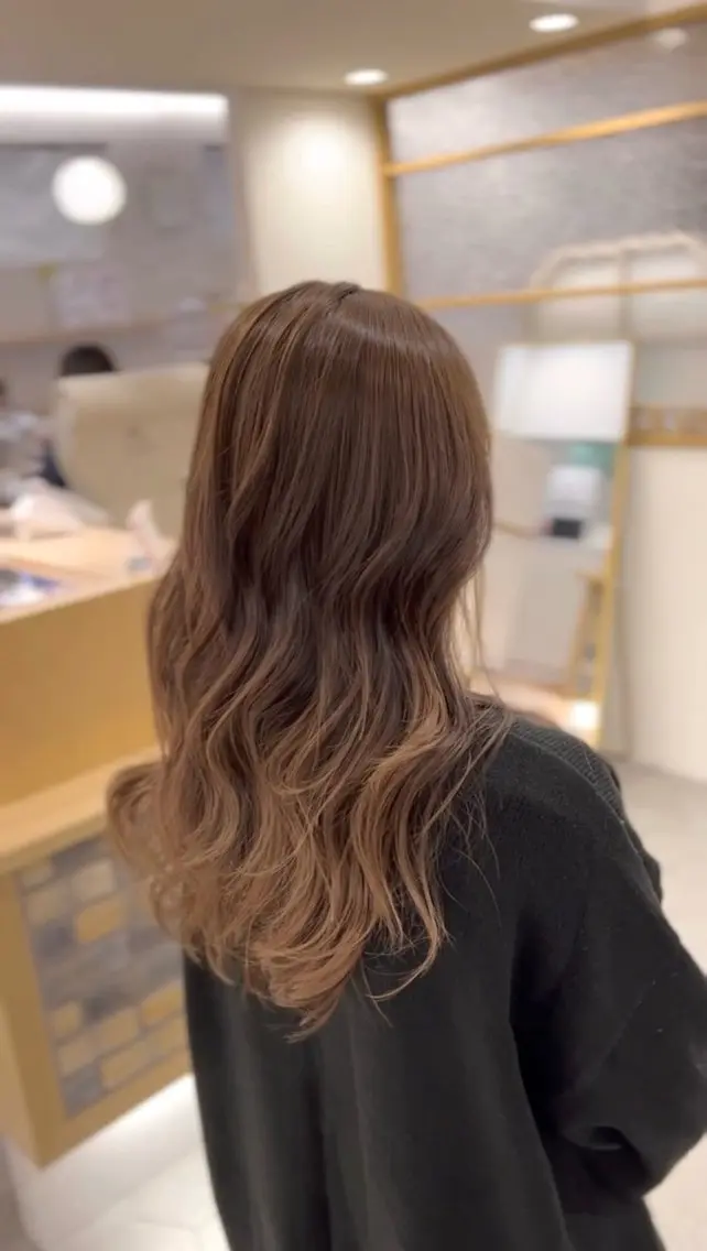 ロング カラー カット ヘアカラー トリートメント 韓国風・ブリーチなし ・あり後藤 一斗店長のヘアスタイル
