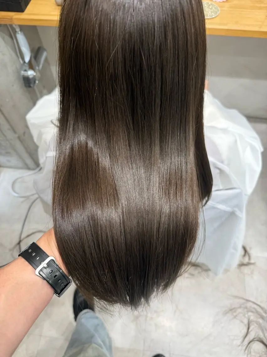 ロング カラー 透明感カラー グレージュ オリーブグレージュ オリーブグレー カット ヘアカラー トリートメント 堀江将太朗/恵比寿/ メンズカットのヘアスタイル