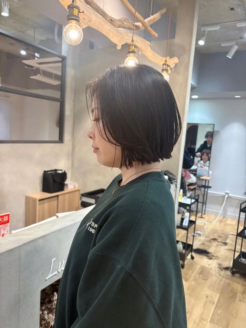 ショート ボブ レイヤーカット カット こうやま みるのヘアスタイル