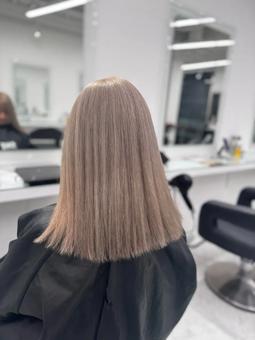 ロング カラー ヘアアレンジ 透け上品ハイトーン 職人ゆうと🤍のヘアスタイル