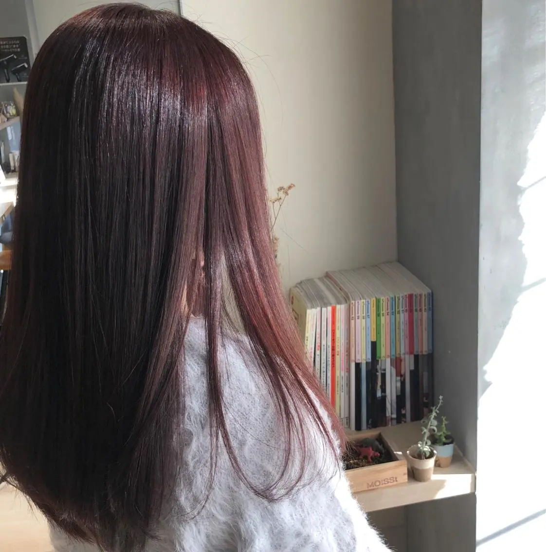 セミロング カラー ROCCO east 米山 武宏のヘアスタイル