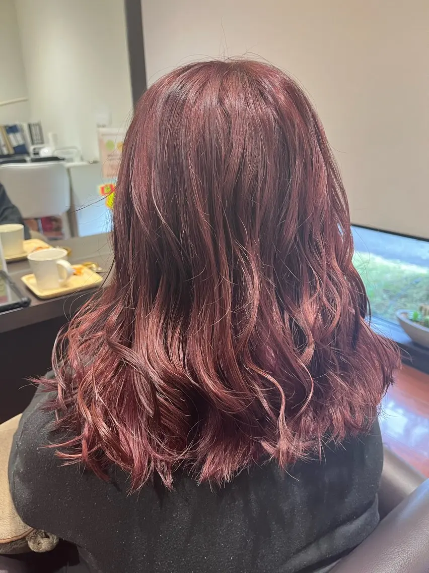 ミディアム カラー ブリーチ ピンクカラー ヘアカラー トリートメント 🐻牧野 芹帆🐻のヘアスタイル